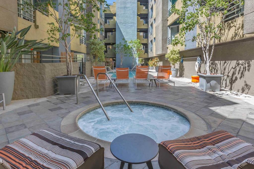HOLYWOOD HILLS !!! 2BED Studio !!! Appartamento Los Angeles Esterno foto